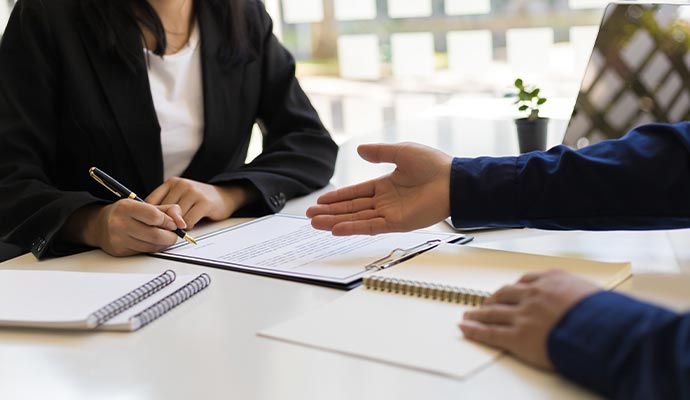 Discussion with insurance adjuster
