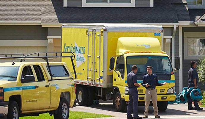ServiceMaster Professional Restoration service vehicle