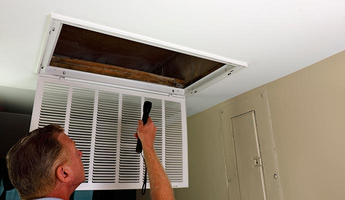 worker duct inspection in Edison & Bridgewater, NJ